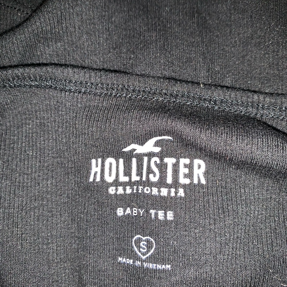 Hollister crop long sleeve tee - Picture 2 of 2